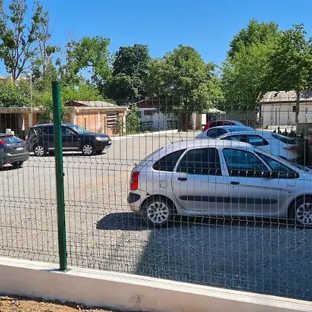 호텔 семеен сирена *