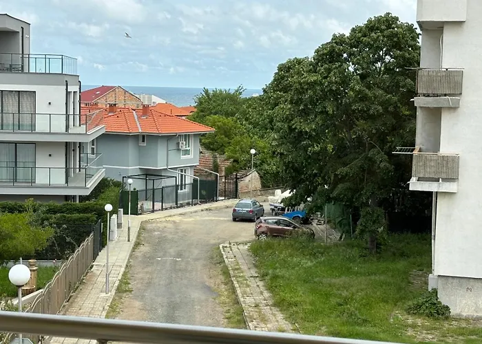 Hotel семеен сирена Ahtopol