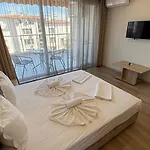 Hotel семеен сирена *