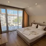 Hotel семеен сирена *