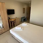 Hotel семеен сирена