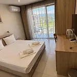 Hotel семеен сирена Achtopol