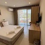 Hotel семеен сирена Achtopol