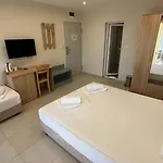 Hotell семеен сирена *