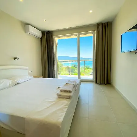 Szálloda семеен сирена