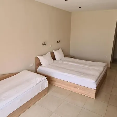 семеен сирена Szálloda *