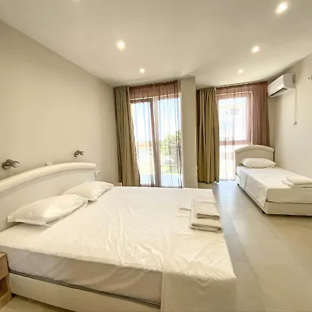 семеен сирена Hotel