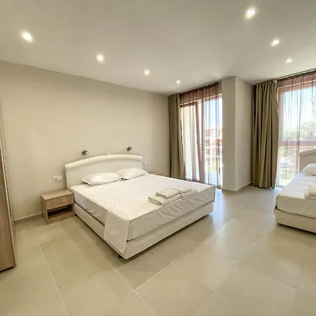 семеен сирена Szálloda