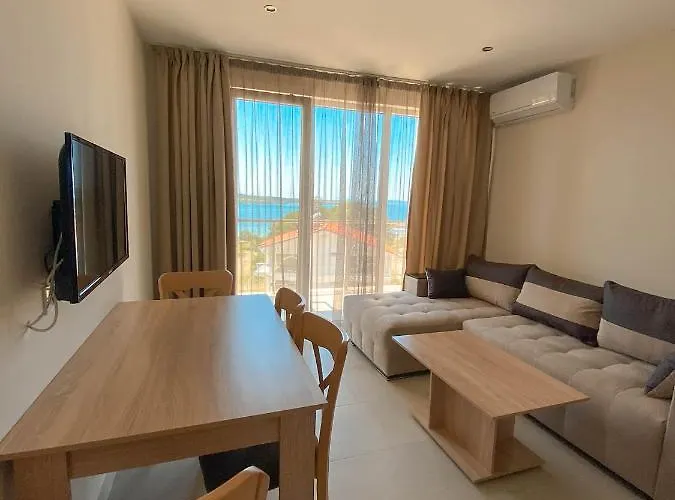 семеен сирена Hotel Ahtopol