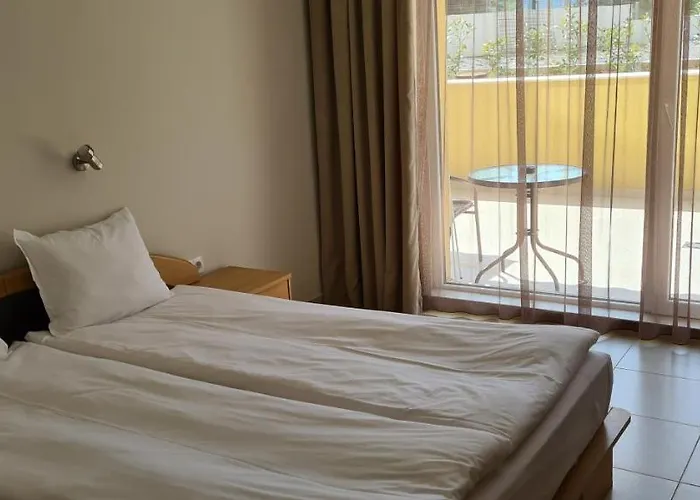 Hotel семеен сирена Ahtopol