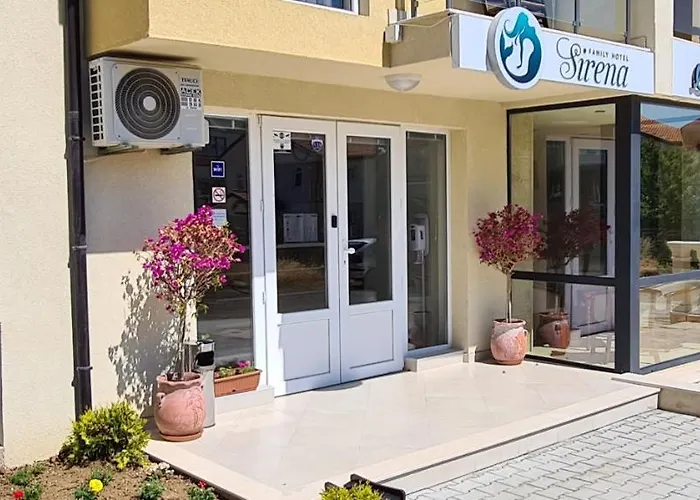 Hotel семеен сирена *