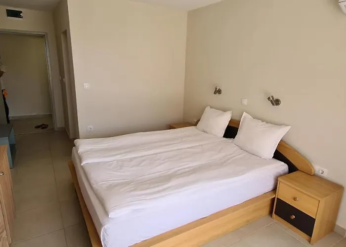 Hotel семеен сирена *