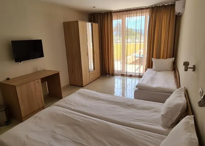 Hotel семеен сирена